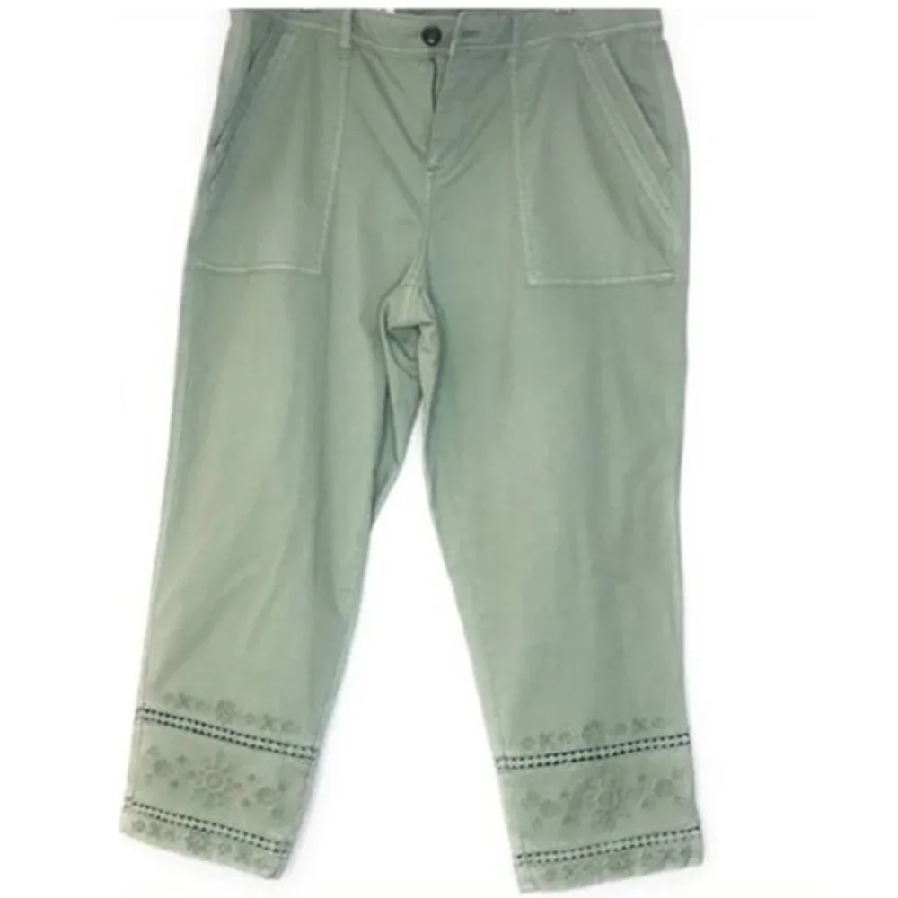 Style & Co Women Green Capri Pants Size 12 NEW